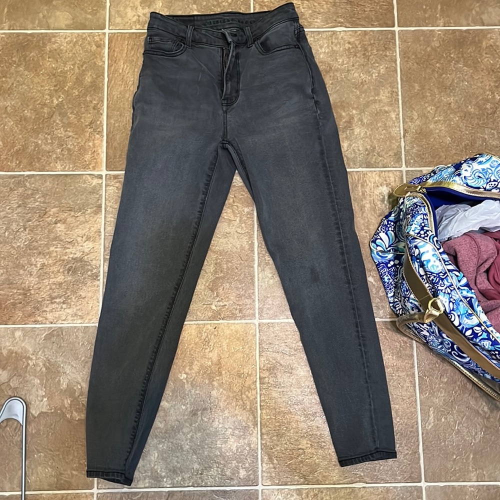 AE mom jean